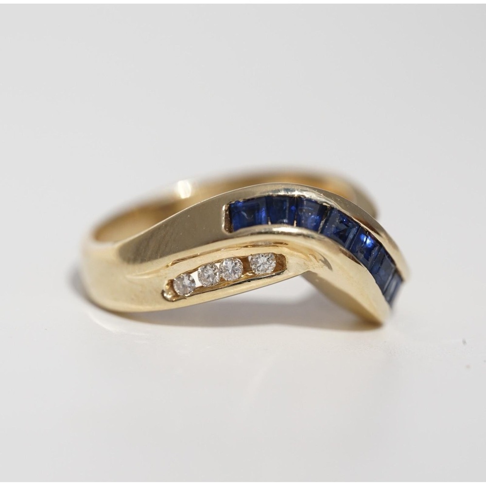 VIntage 14k Solid Yellow Gold Blue Sapphire & High Quality Diamond Ring Baguette - Picture 5 of 8